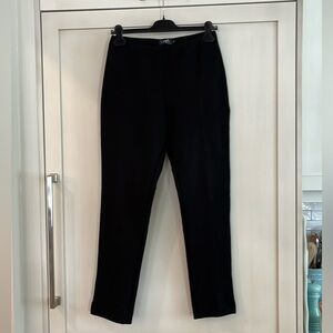 EUC Sympli black straight leg pull on ankle length pant with small side vent